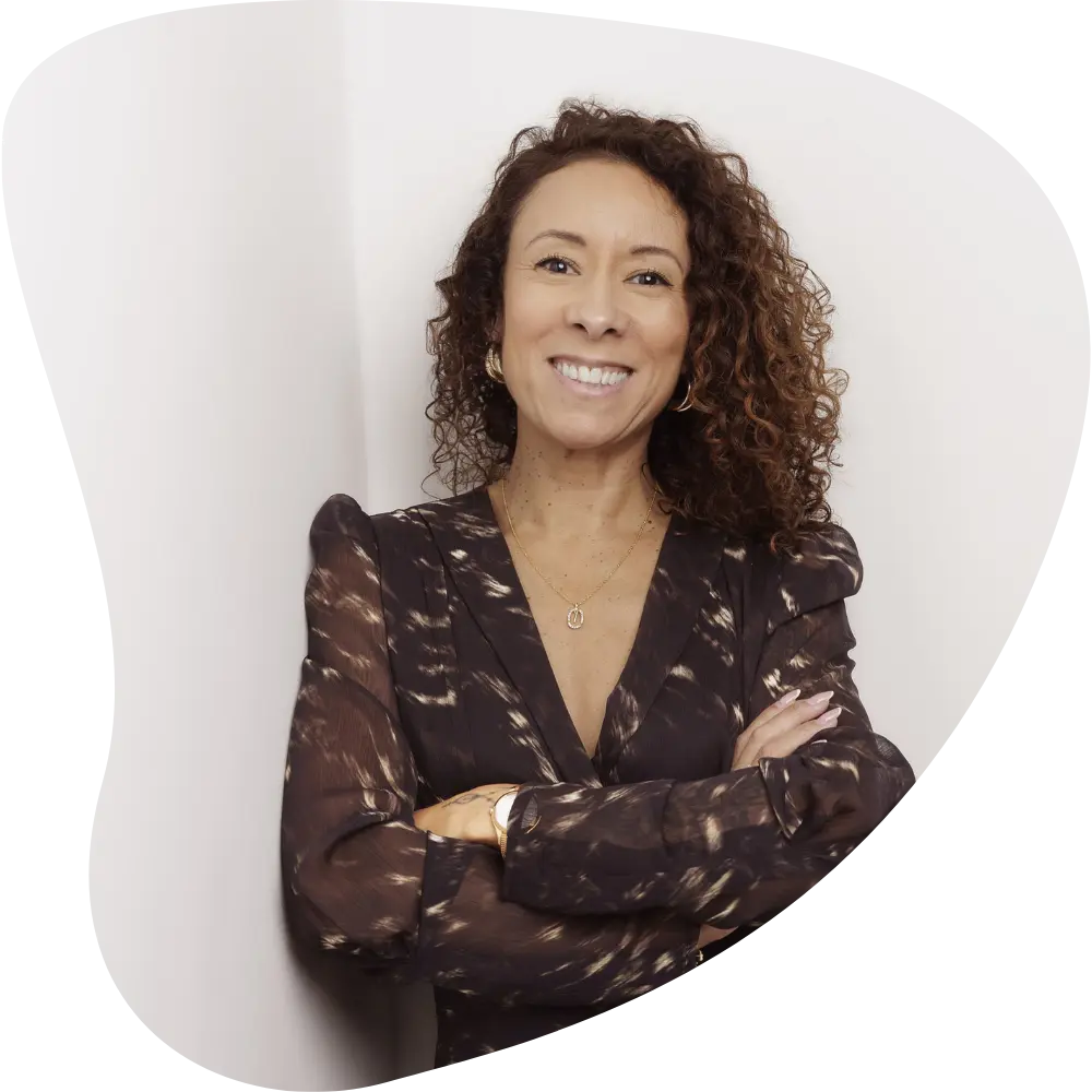 Selena Imack, formatrice en prothésie ongulaire chez Nails Expert à Basse-Goulaine près de Nantes